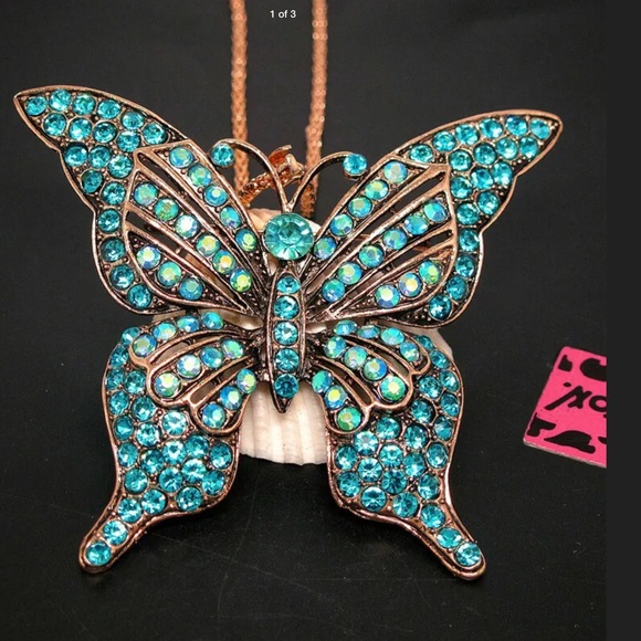 New Betsey Johnson Butterfly Statement Necklace - Picture 7 of 10